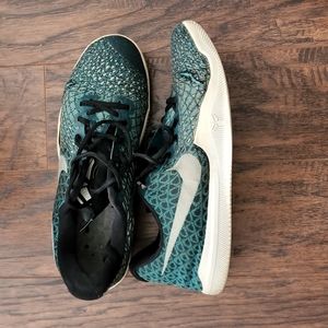 Kobe Bryant Basketball shoes